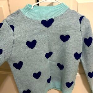 cute blue sweater! perfect for the season!🩵🦋